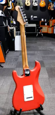 Fender - Limited Edition Player Stratocaster, Roasted Maple Fingerboard - Fiesta Red 2
